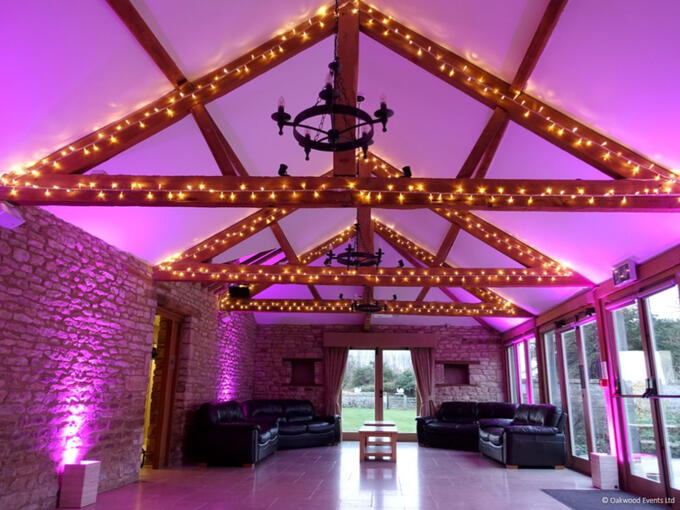 Colour changing uplighters